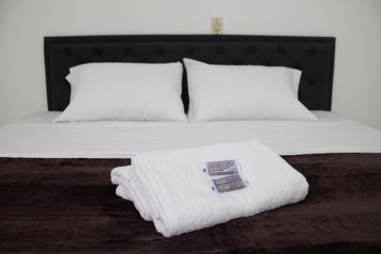 Hotel Picasso 70 Medellín Exteriör bild