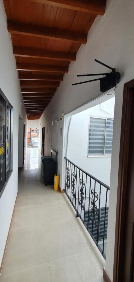 Hotel Picasso 70 Medellín Exteriör bild
