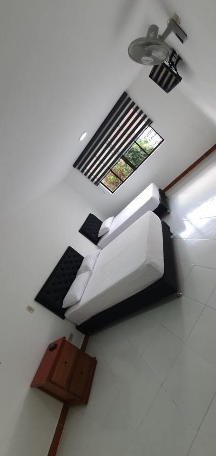 Hotel Picasso 70 Medellín Exteriör bild