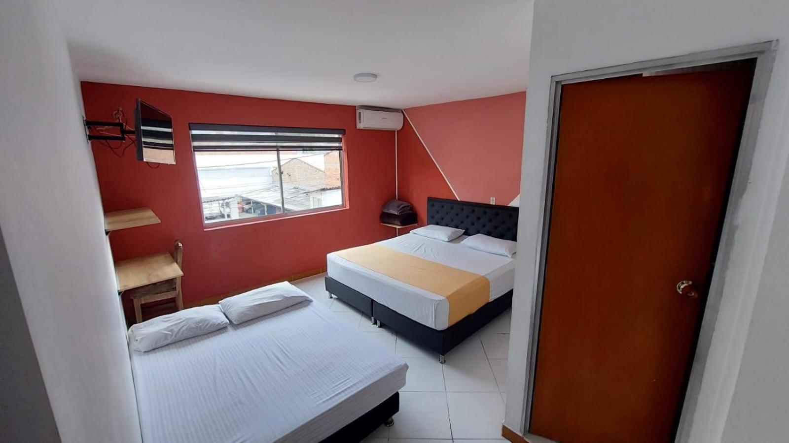 Hotel Picasso 70 Medellín Exteriör bild