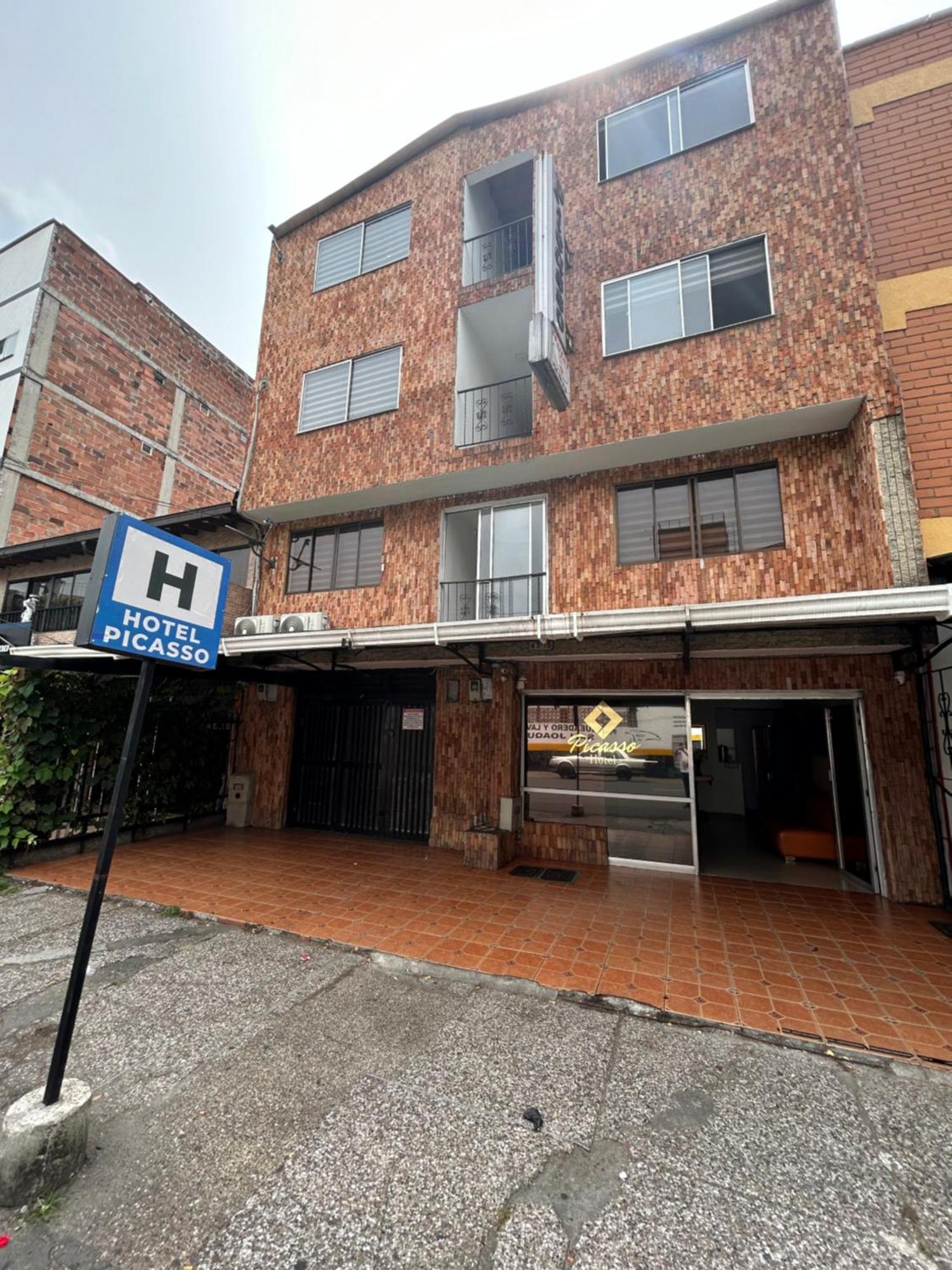 Hotel Picasso 70 Medellín Exteriör bild